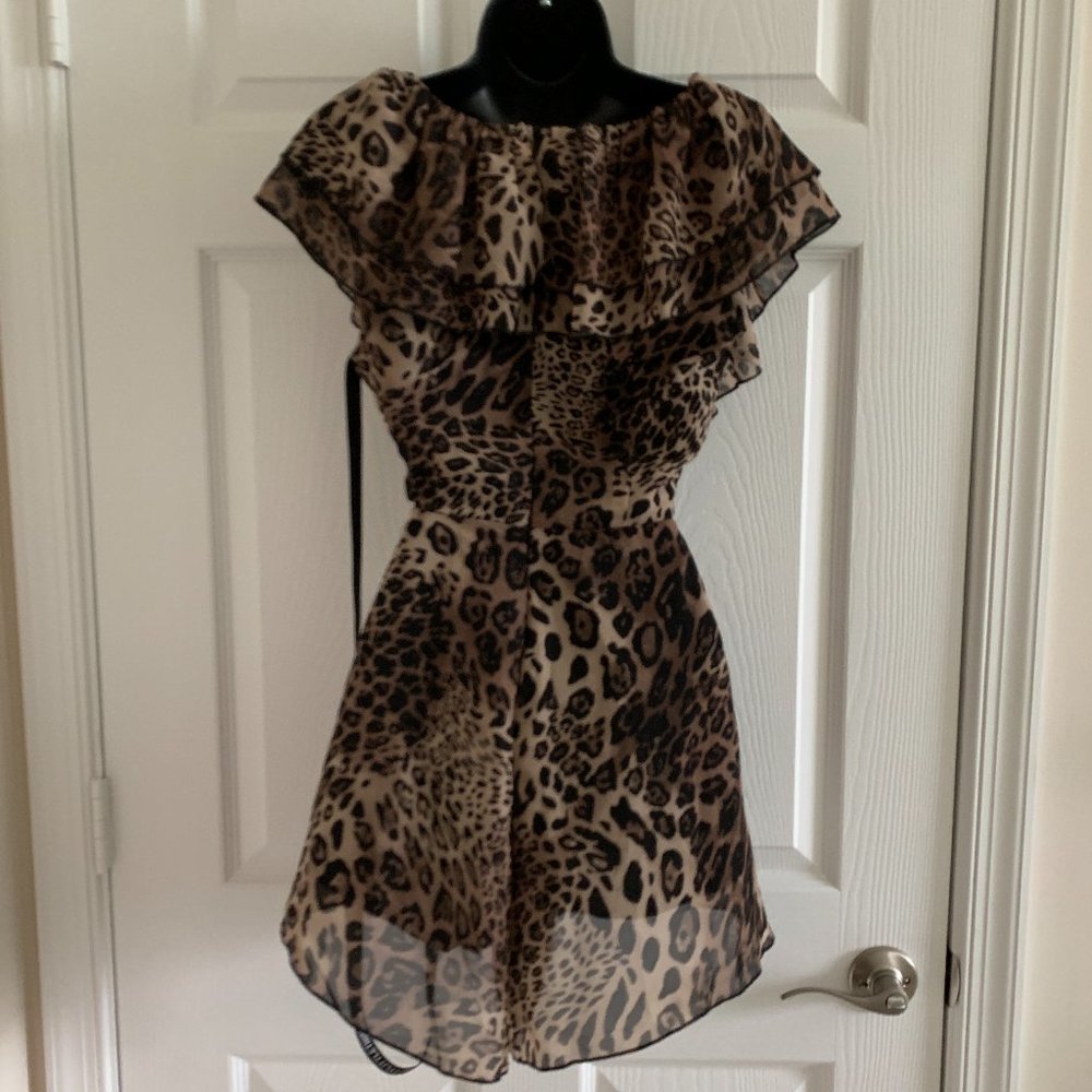 NWT PrettyLittleThing Women´s Romper, Size 4 - Picture 7 of 16